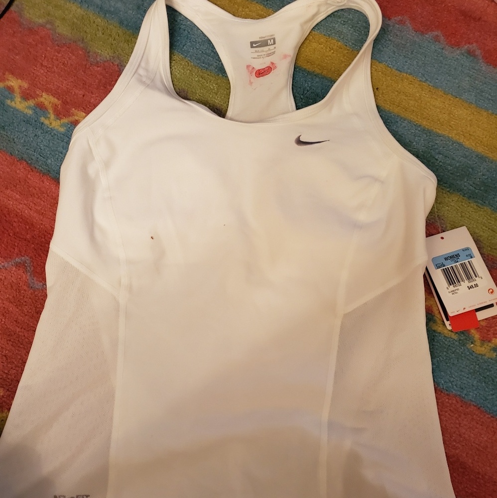Nike active top